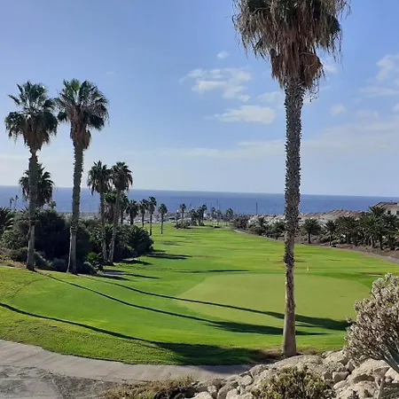 아파트 Edificio Canadas *